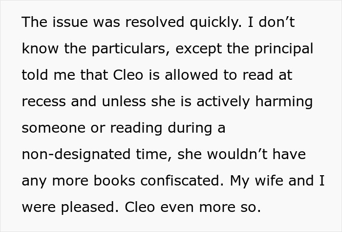 Father Supports His Daughter After The Teacher Took Away Her Book For Reading At Recess, Gets Called A Jerk Father Supports His Daughter After The Teacher Took Away Her Book For Reading At Recess, Gets Called A Jerk