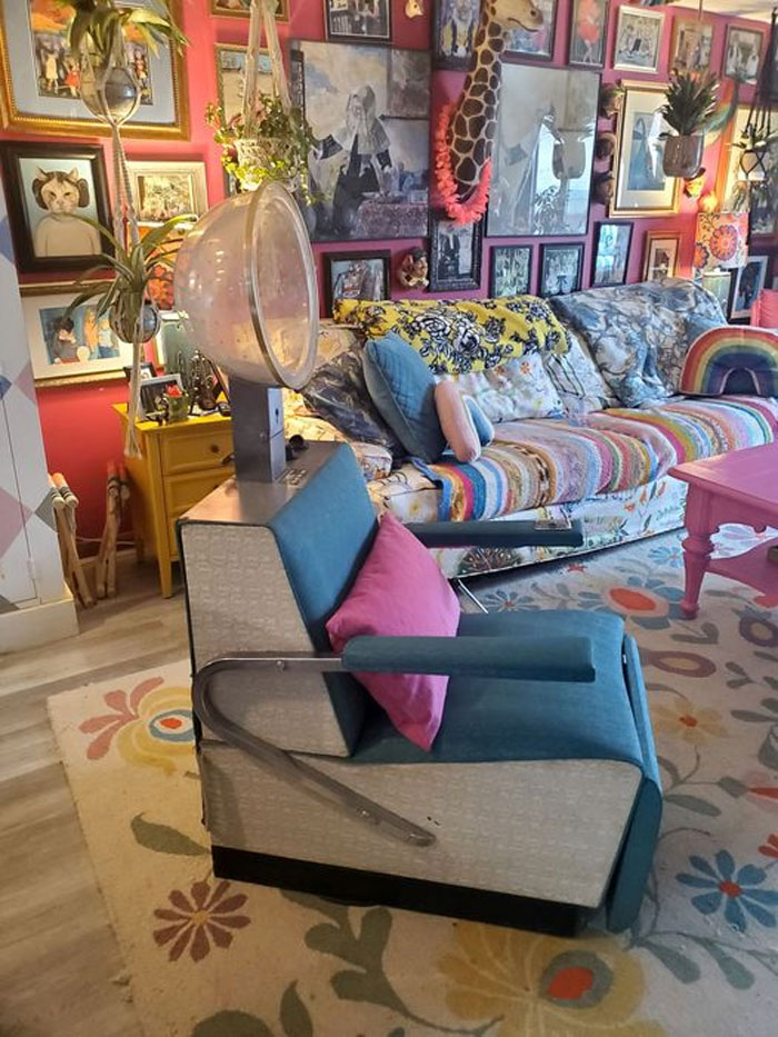 30 Examples Of Maximalist Design Done Right, As Shared On This Facebook Group 30 Examples Of Maximalist Design Done Right, As Shared On This Facebook Group