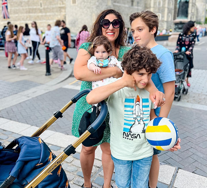 Man Throws Tantrum Over Sister’s 38-Week IVF Pregnancy Getting More Attention Than His Wife’s, Gets A Reality Check