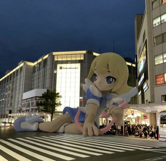 21 Giant Inflatable Female Anime Characters Digitally Placed In The City By This Japanese Artist Look Incredibly Realistic