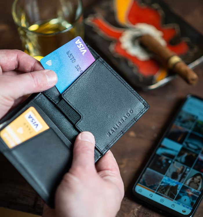 People Share 30 Small Subtle Things About Wealthy People That Scream They Are Insanely Rich People Share 30 Small Subtle Things About Wealthy People That Scream They Are Insanely Rich