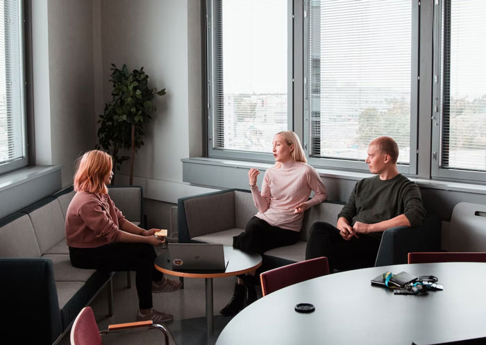 People Share 30 Small Subtle Things About Wealthy People That Scream They Are Insanely Rich People Share 30 Small Subtle Things About Wealthy People That Scream They Are Insanely Rich