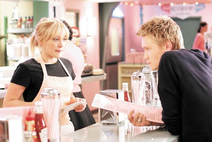 “Bakes Muffins Part-Time 3 Days A Week But Lives In A 2500 Sq Ft Loft”: 40 Overdone Film Tropes That Audiences Are Tired Of Seeing “Bakes Muffins Part-Time 3 Days A Week But Lives In A 2500 Sq Ft Loft”: 40 Overdone Film Tropes That Audiences Are Tired Of Seeing