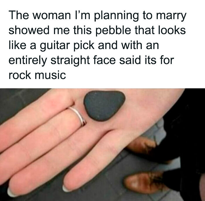 75 Randomly Funny Memes That Make Life Feel Just A Little Lighter (New Pics)