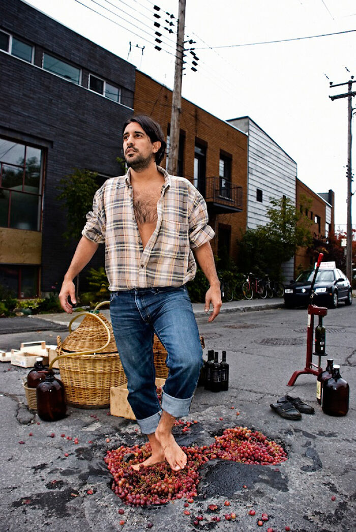 The Art Of Potholes: These Artists Turned &#8216;Urban Blemishes&#8217; Into Creative Photo Opportunities (20 Pics)