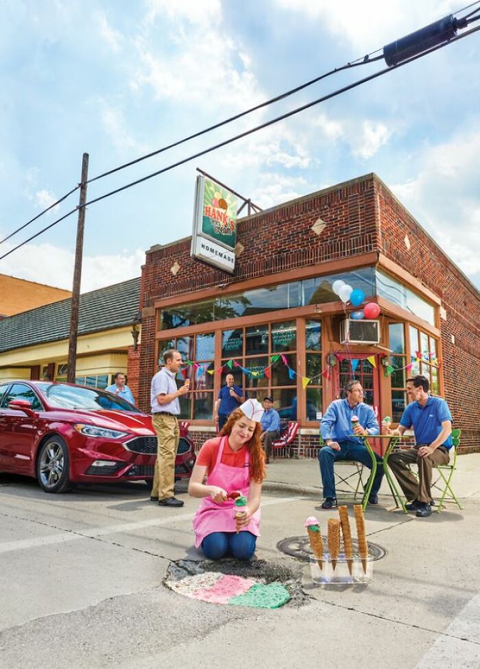 The Art Of Potholes: These Artists Turned &#8216;Urban Blemishes&#8217; Into Creative Photo Opportunities (20 Pics)