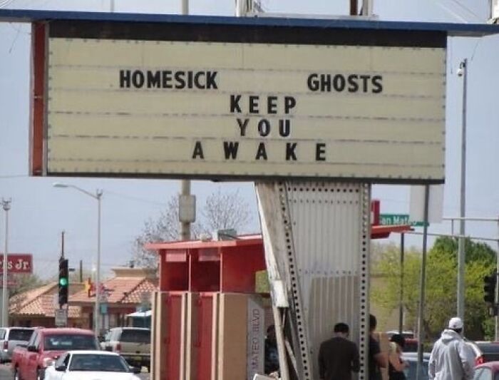 “Ominous Signs”: 50 Creepy Messages Spotted In The Wild “Ominous Signs”: 50 Creepy Messages Spotted In The Wild