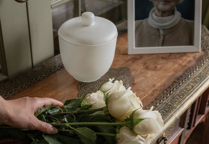 35 People Share Behaviors They Thought Were Normal Because Of Their Family But Realized Were Weird Later On In Life