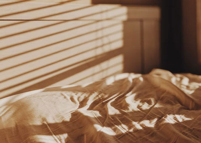 35 People Reveal Deathbed Confessions They’ve Heard That They Can’t Get Out Of Their Heads