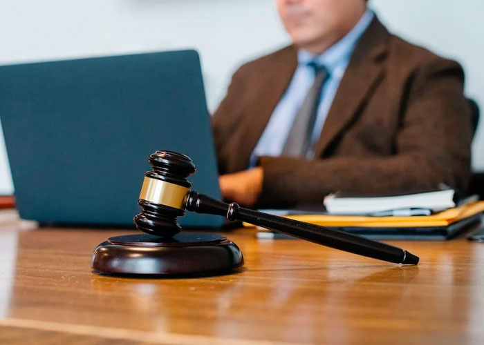 30 Savage Ways People Got Revenge On Their Bosses Before Leaving The Job 30 Savage Ways People Got Revenge On Their Bosses Before Leaving The Job