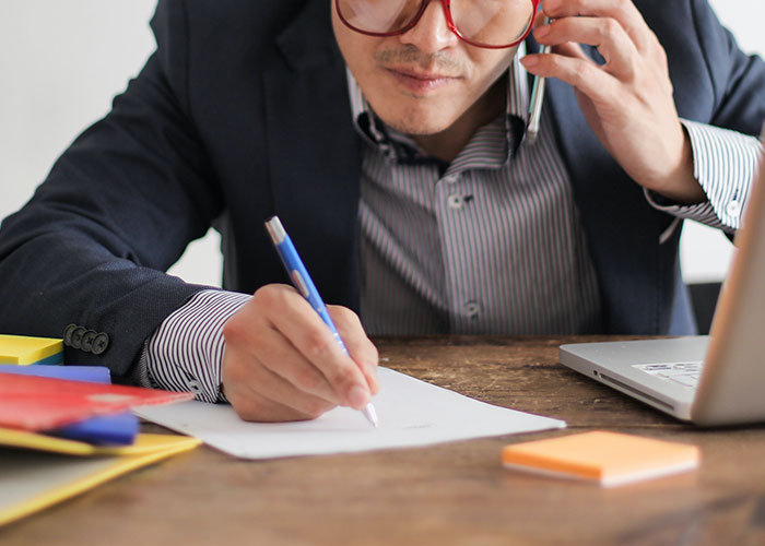 Person Warns Their Boss That The Company Policy Is Annoying To Clients, Boss Refuses To Listen And The Branch Ends Up Getting Closed Person Warns Their Boss That The Company Policy Is Annoying To Clients, Boss Refuses To Listen And The Branch Ends Up Getting Closed