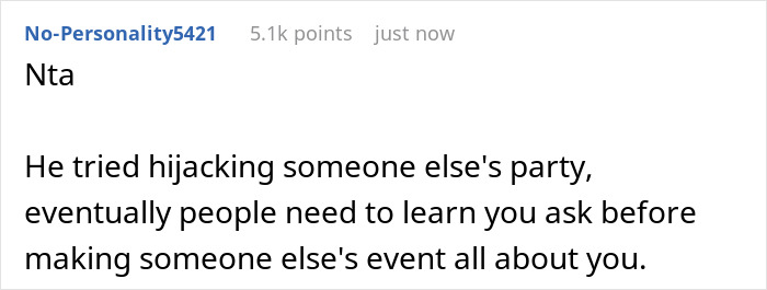 Man Attempts Proposing To Girlfriend During Sister’s Unrelated Party, Gets Told To Sit Down And Shut Up Man Attempts Proposing To Girlfriend During Sister’s Unrelated Party, Gets Told To Sit Down And Shut Up