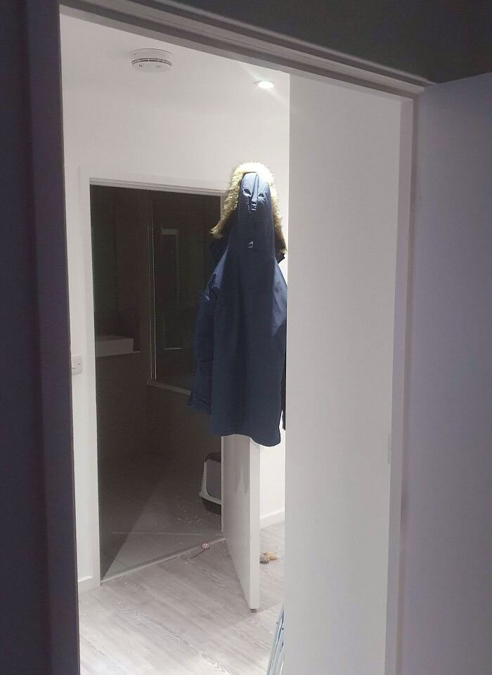 “Scared The Bejesus Out Of Me”: 50 Times People Almost Had A Heart Attack But Took A Second Look (New Pics)