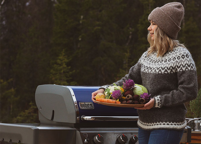 Film Crew Leaves $1M Bill Unpaid In Finnish Lapland, The Internet Calls Out All Responsible Film Crew Leaves $1M Bill Unpaid In Finnish Lapland, The Internet Calls Out All Responsible