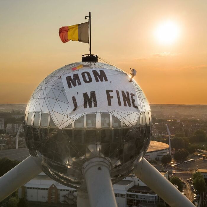 30 Wholesome Pics Of Man Reassuring His Mom Of His Wellbeing Whilst He Explores The World (New Pics) 30 Wholesome Pics Of Man Reassuring His Mom Of His Wellbeing Whilst He Explores The World (New Pics)