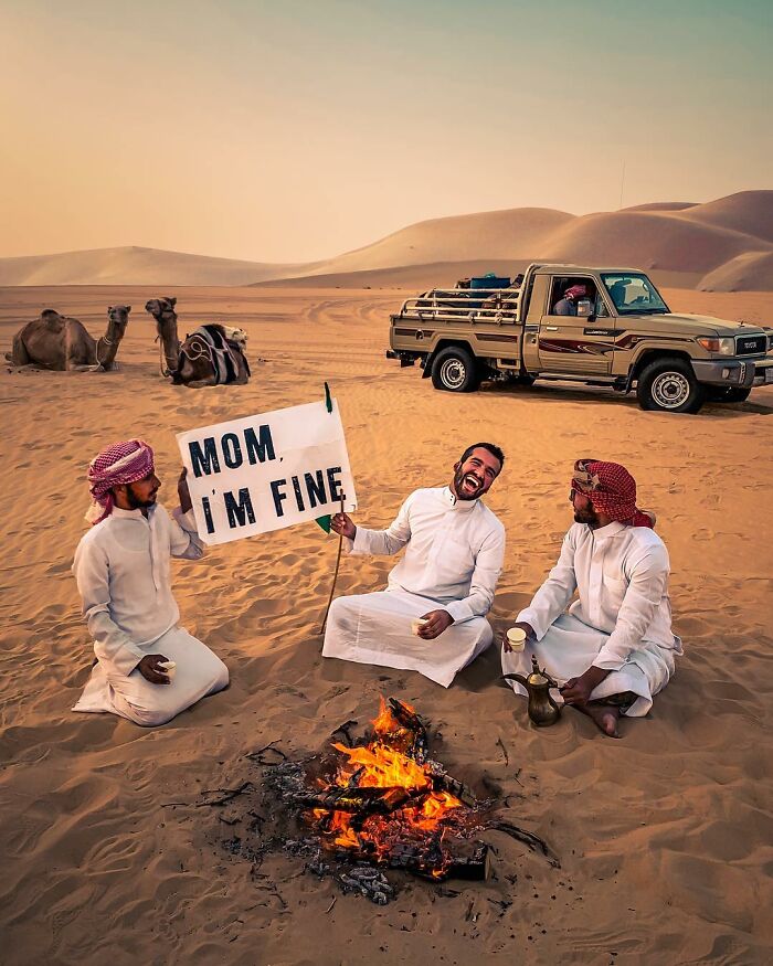 30 Wholesome Pics Of Man Reassuring His Mom Of His Wellbeing Whilst He Explores The World (New Pics) 30 Wholesome Pics Of Man Reassuring His Mom Of His Wellbeing Whilst He Explores The World (New Pics)