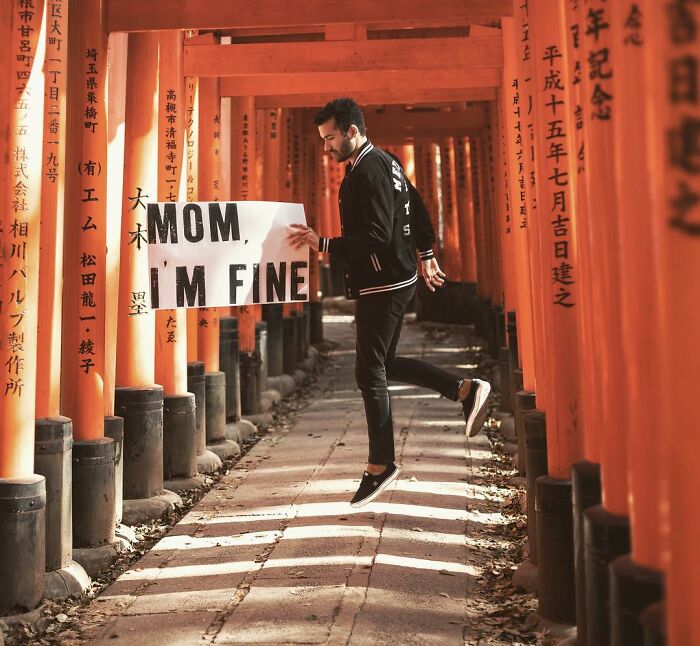 30 Wholesome Pics Of Man Reassuring His Mom Of His Wellbeing Whilst He Explores The World (New Pics) 30 Wholesome Pics Of Man Reassuring His Mom Of His Wellbeing Whilst He Explores The World (New Pics)