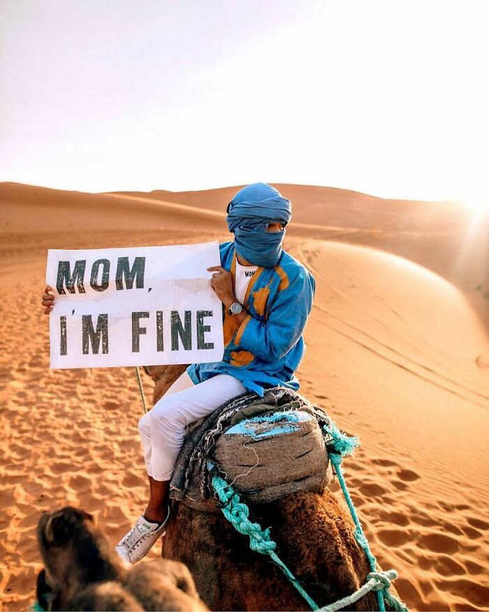 30 Wholesome Pics Of Man Reassuring His Mom Of His Wellbeing Whilst He Explores The World (New Pics) 30 Wholesome Pics Of Man Reassuring His Mom Of His Wellbeing Whilst He Explores The World (New Pics)