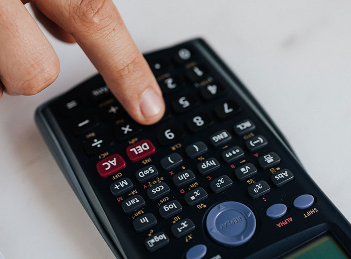 30 Adults Share The Worst Things Their Teachers Did That They Still Can&rsquo;t Get Over