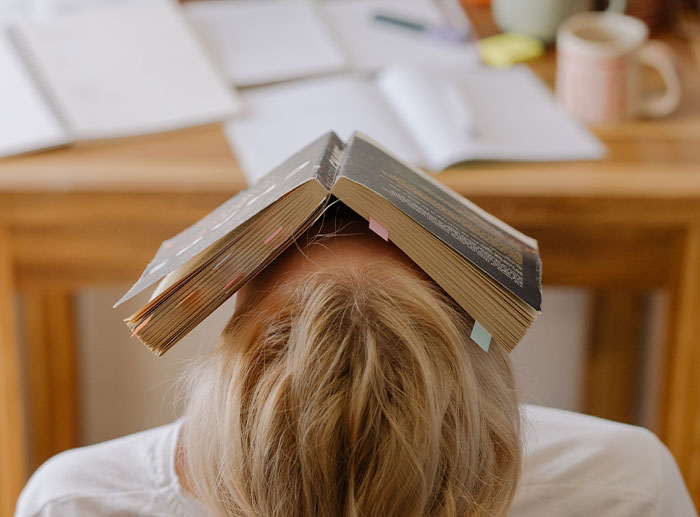 30 Adults Share The Worst Things Their Teachers Did That They Still Can&rsquo;t Get Over