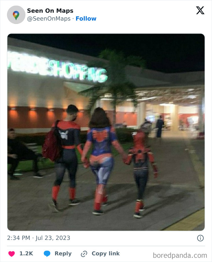 40 Of The Silliest Things That Were Ever Captured On The Streets 40 Of The Silliest Things That Were Ever Captured On The Streets