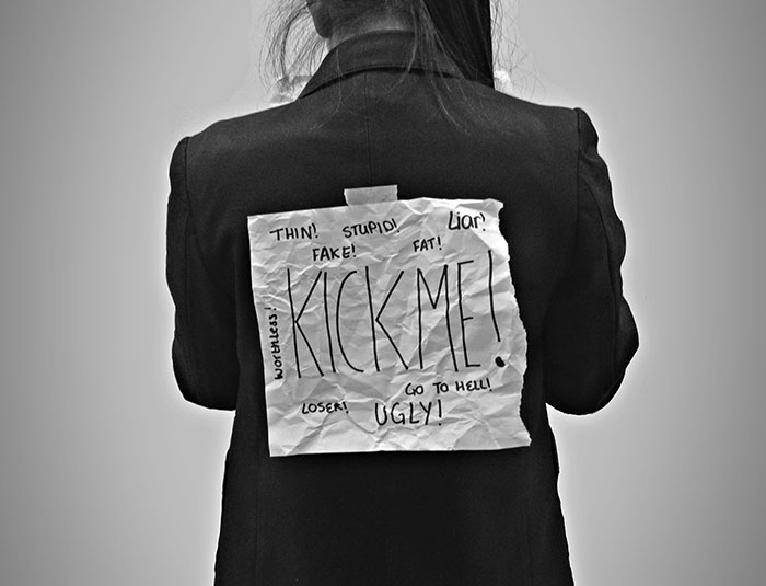 Teen Bullies Girl So Badly She Switches Schools, Begs Dad For Lesser Punishment After He Finds Out Teen Bullies Girl So Badly She Switches Schools, Begs Dad For Lesser Punishment After He Finds Out