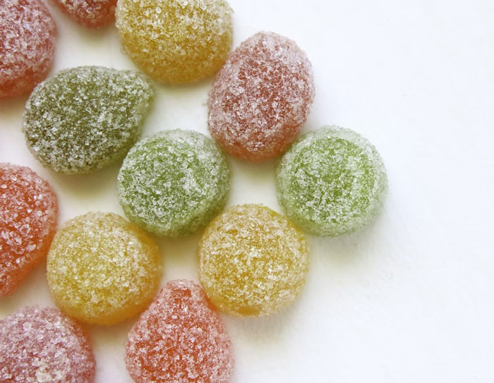 Mom Demands Stranger Share Her Candy With Her Kid, Regrets It After The Kid’s Face Goes Red Mom Demands Stranger Share Her Candy With Her Kid, Regrets It After The Kid’s Face Goes Red