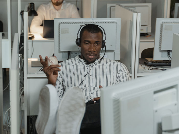 “It’s About Not Going Mental”: 30 People Share How Much Work They Actually Do At Their Office Job “It’s About Not Going Mental”: 30 People Share How Much Work They Actually Do At Their Office Job