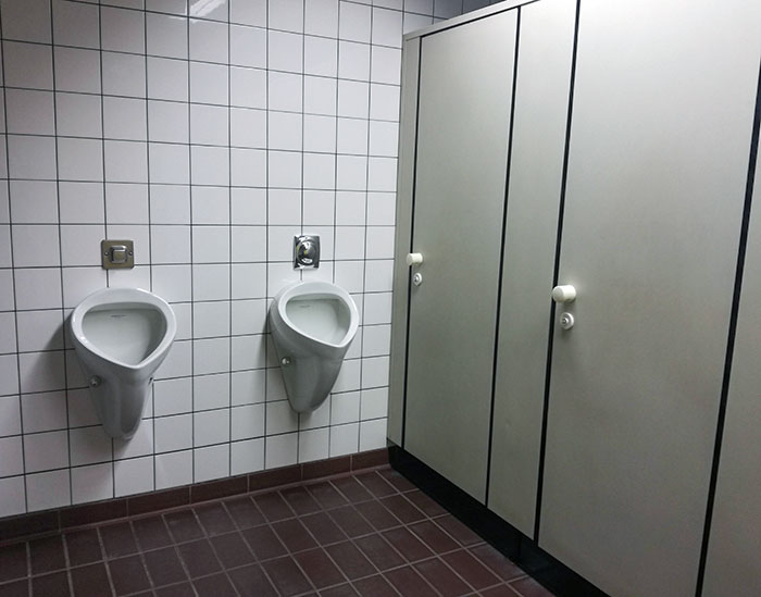 50 Times People Spotted Stupid Design Decisions In Public Places And Just Had To Share (New Pics) 50 Times People Spotted Stupid Design Decisions In Public Places And Just Had To Share (New Pics)