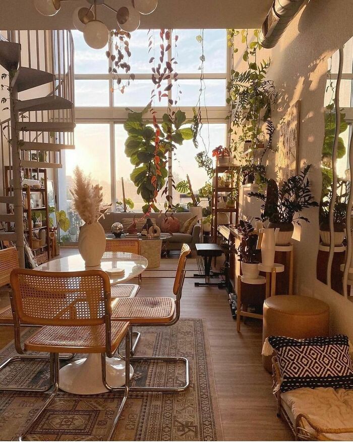 ‘Somewhere I Would Like To Live’: 30 Very Aesthetic Places And Homes Posted By This Page (New Pics)