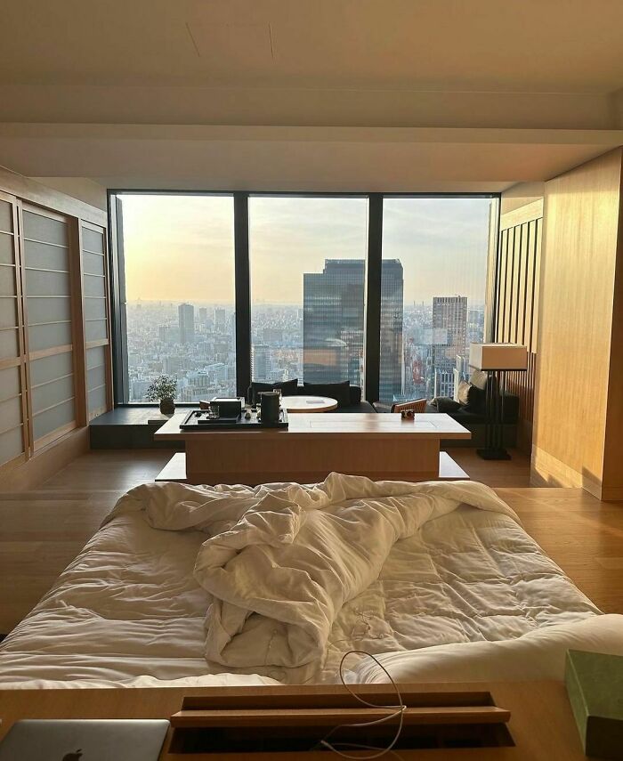 ‘Somewhere I Would Like To Live’: 30 Very Aesthetic Places And Homes Posted By This Page (New Pics)