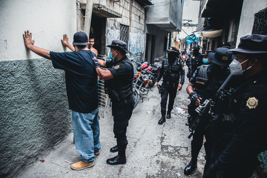 I Dedicated 12 Years Exploring Ghettos Around The World, And These 35 Pics Tell The Tale I Dedicated 12 Years Exploring Ghettos Around The World, And These 35 Pics Tell The Tale