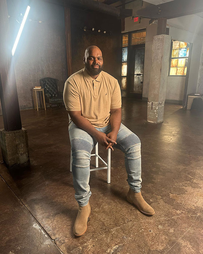 Former NFL Star Michael Oher Claims ‘Blind Side’ Family Tricked Him With Adoption Former NFL Star Michael Oher Claims ‘Blind Side’ Family Tricked Him With Adoption