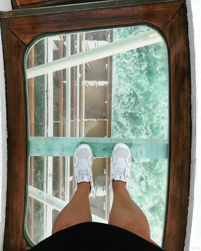 Woman Who Lives On Cruise Ships For $0 Speaks Out About Drawbacks And Perks Woman Who Lives On Cruise Ships For $0 Speaks Out About Drawbacks And Perks