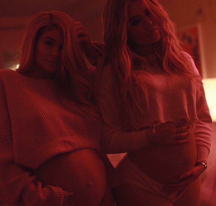 Kylie Jenner Is Unrecognizable In Photos From Childhood On Her 26th Bday