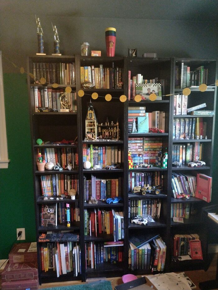 Hey Pandas, Post A Picture Of Your Bookshelf (Closed) Hey Pandas, Post A Picture Of Your Bookshelf (Closed)
