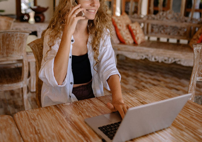 30 Years Of Friendship Starts To Crumble After Man Tells Off A Friend Who “Couldn’t Wait” 30 Years Of Friendship Starts To Crumble After Man Tells Off A Friend Who “Couldn’t Wait”