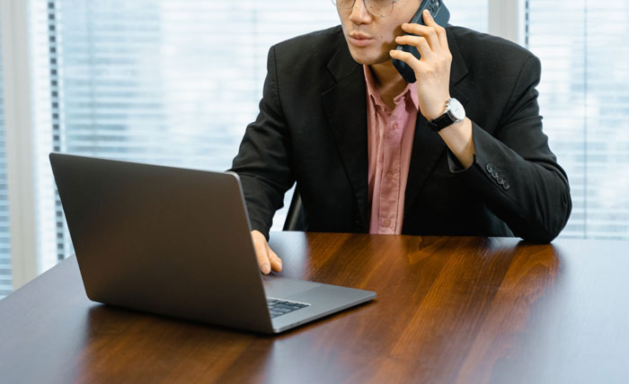 30 Years Of Friendship Starts To Crumble After Man Tells Off A Friend Who “Couldn’t Wait” 30 Years Of Friendship Starts To Crumble After Man Tells Off A Friend Who “Couldn’t Wait”