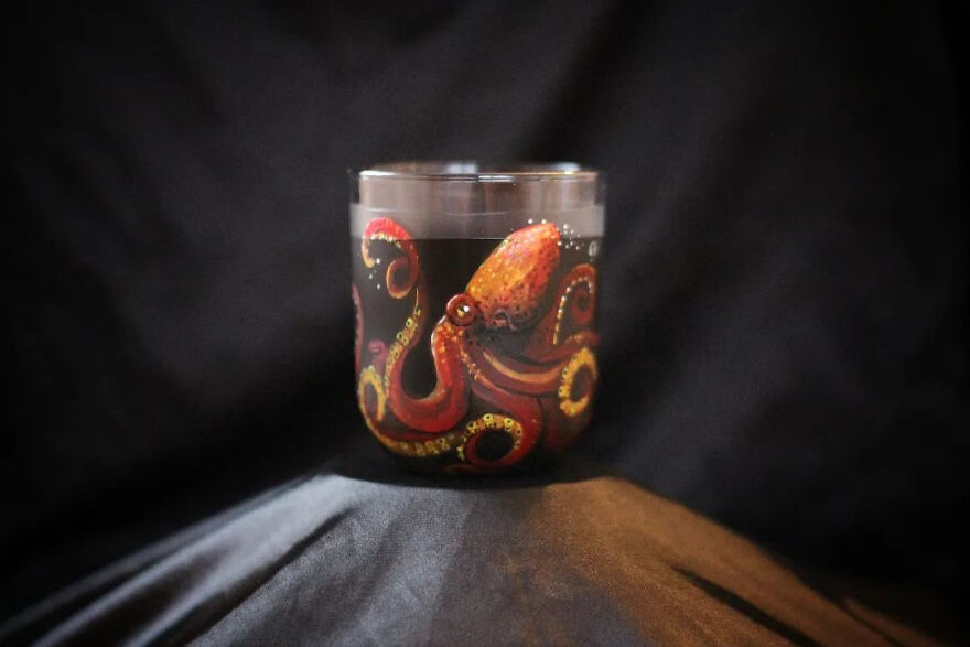 I Use Various Glassware For Painting Hyperrealistic Animals And Here Are 20 Photos Of Them (New Pics) I Use Various Glassware For Painting Hyperrealistic Animals And Here Are 20 Photos Of Them (New Pics)