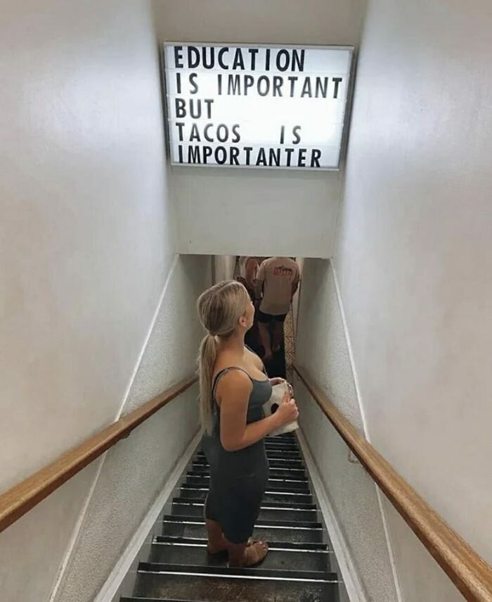 30 Hilariously Useless, Unsuccessful And/Or Unpopular Signs (New Pics)