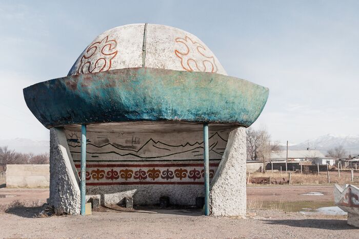 30 Most Bizarre-Looking Bus Stops Captured By Christopher Herwig (New Pics) 30 Most Bizarre-Looking Bus Stops Captured By Christopher Herwig (New Pics)