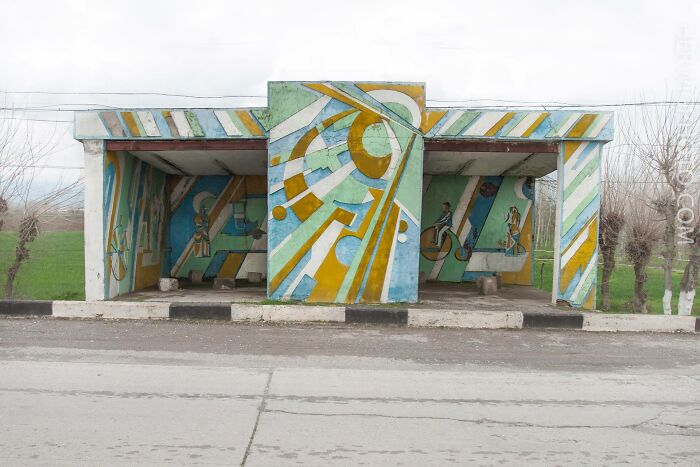 30 Most Bizarre-Looking Bus Stops Captured By Christopher Herwig (New Pics) 30 Most Bizarre-Looking Bus Stops Captured By Christopher Herwig (New Pics)