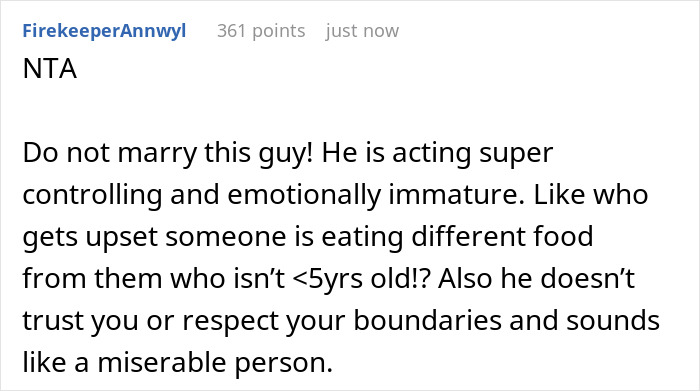 Couple Quarrels After Blind BF Touches GF’s Food To Make Sure She Ordered The Same Dish He Did Couple Quarrels After Blind BF Touches GF’s Food To Make Sure She Ordered The Same Dish He Did