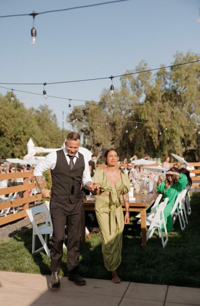 Bride Gives Parents The First Dance They Didn’t Have Bride Gives Parents The First Dance They Didn’t Have