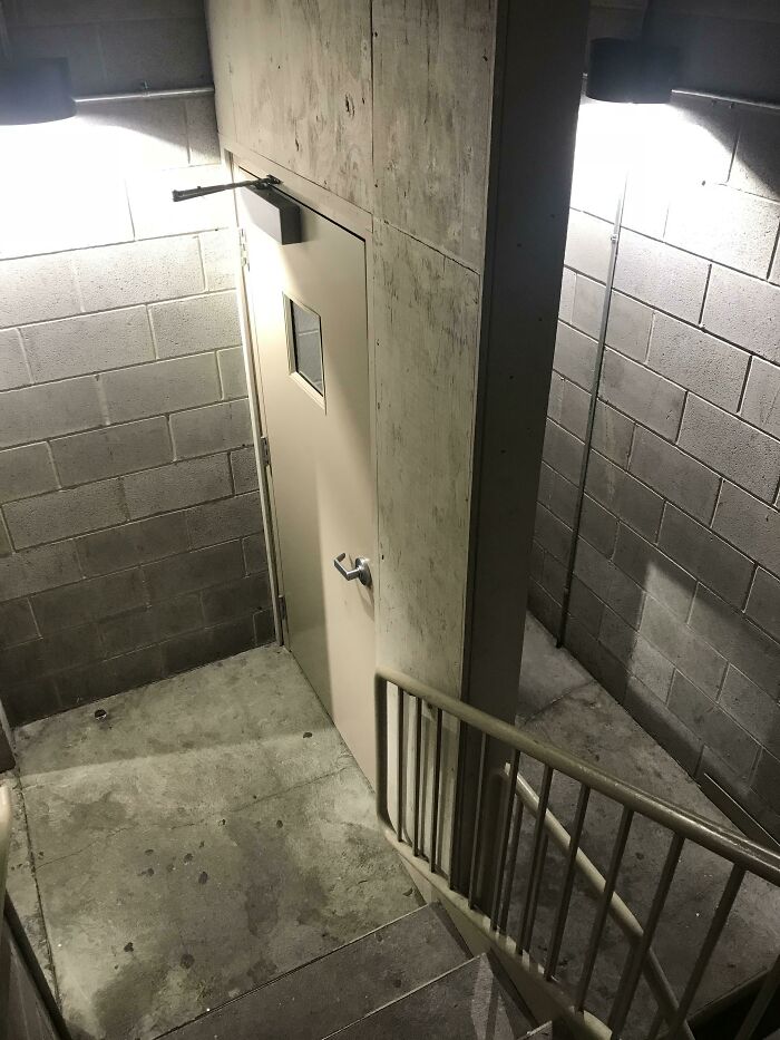 40 “Awesome Things But Absolutely Useless” 40 “Awesome Things But Absolutely Useless”