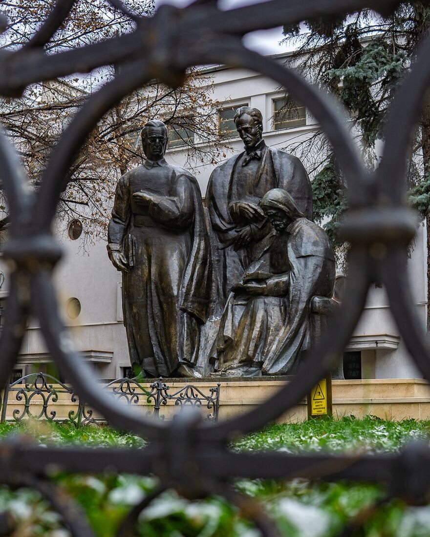 “Framed Moments”: 34 Photos That I Took “Framed Moments”: 34 Photos That I Took