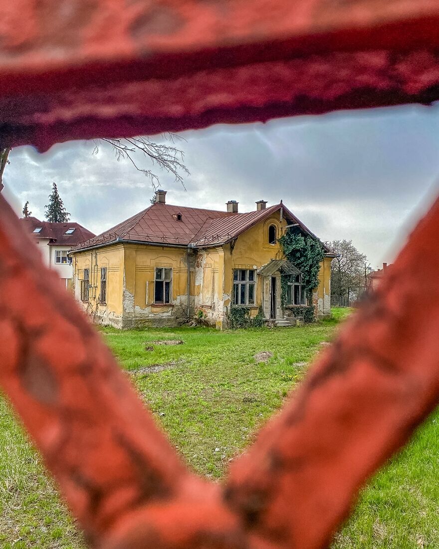 “Framed Moments”: 34 Photos That I Took “Framed Moments”: 34 Photos That I Took