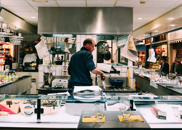 People Are Loving This Chef For Treating Customers’ Ridiculous Requests With Perfect Pettiness People Are Loving This Chef For Treating Customers’ Ridiculous Requests With Perfect Pettiness