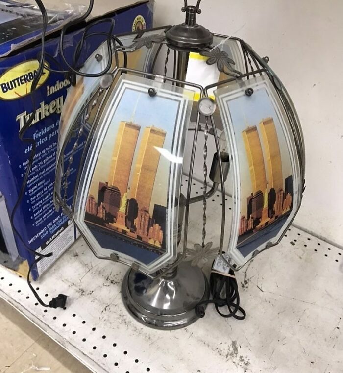 35 Times People Were ‘Lucky’ To Find These Gems While Thrifting That Were Too Bad Not To Share (New Pics)