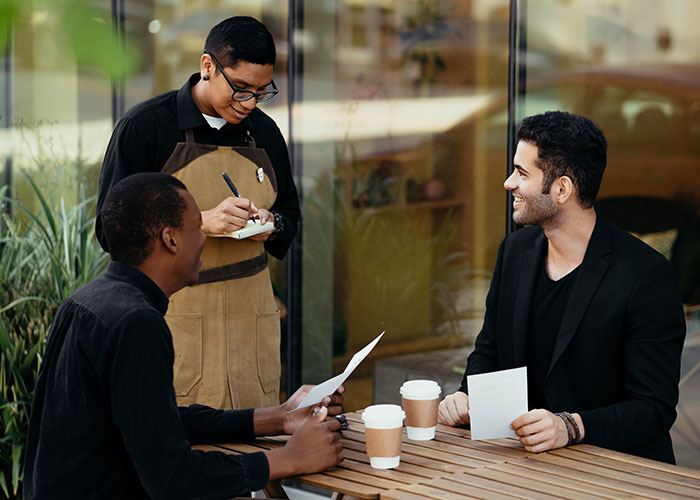 Couple Takes Back $50 Tip After The Waiter Complains It’s Not Enough Couple Takes Back $50 Tip After The Waiter Complains It’s Not Enough